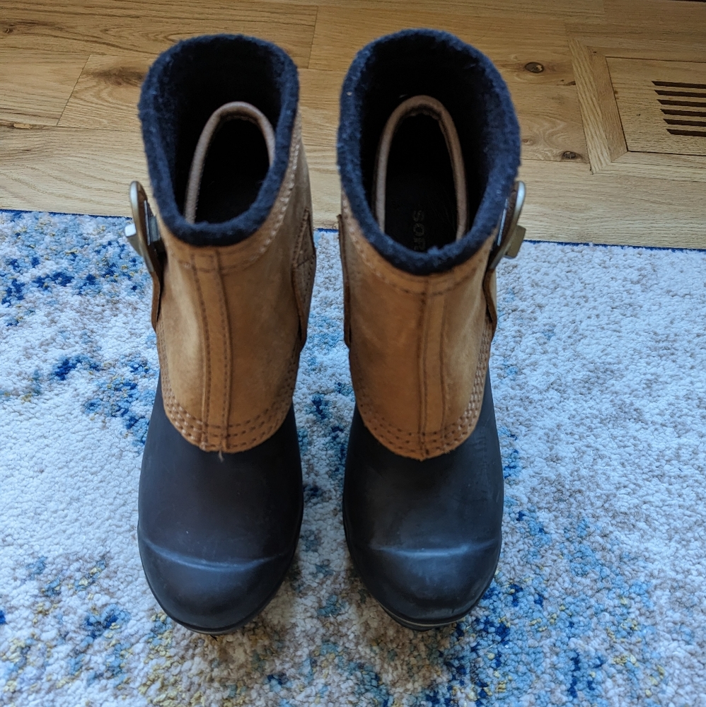 Sorel Womens Black & Gold Medina II Gold plated Block Heel Rainboots Size 6